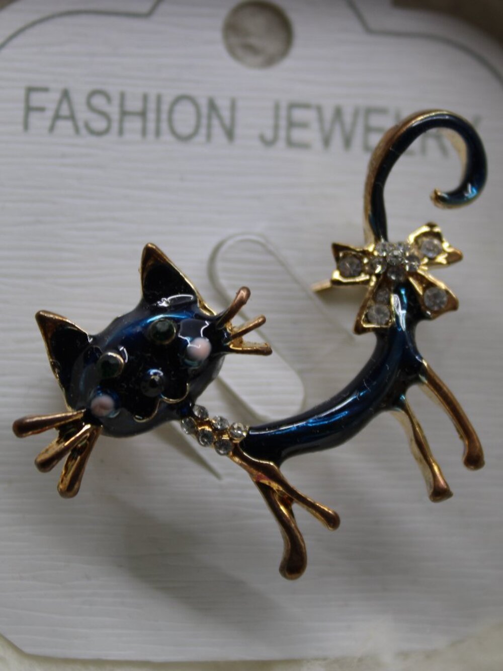 Lovely Cat Enamel Brooch Animal Casual Party Pins Jewelry Women